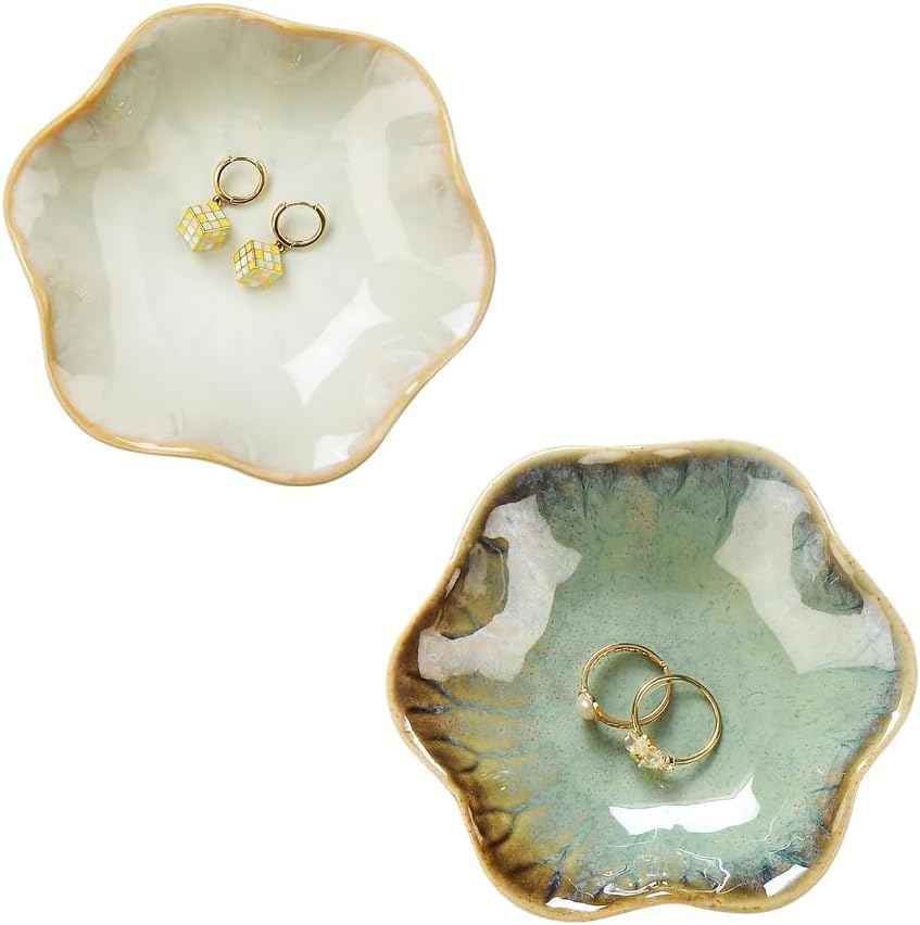 Lotus Leaf Shape Decorative Ring Tray, Small Key Bowl, Ceramic Trinket Tray Jewelry Dish Organizing Necklace Earrings, Home Decoration for Mom Best Friend Sister, Pink.