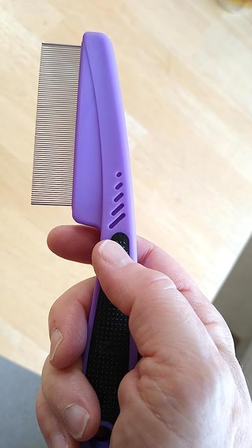 Yumflan Flea Comb with Rubber Handle, Flea and Tick Combs for Dogs & Cats, Fine Tooth Dog Comb for Grooming (Purple)
