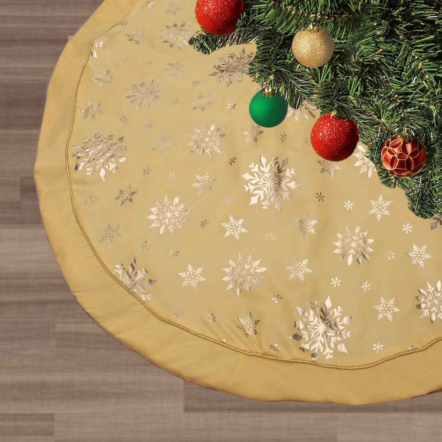 Flash World 48 Inch Large Christmas Tree Skirt Xmas Soft Cover Mat Decor Snowflake Collar Farmhouse Tree Skirt for Holiday Ornaments Party Home Indoor Decorations (Red, 48INCH)