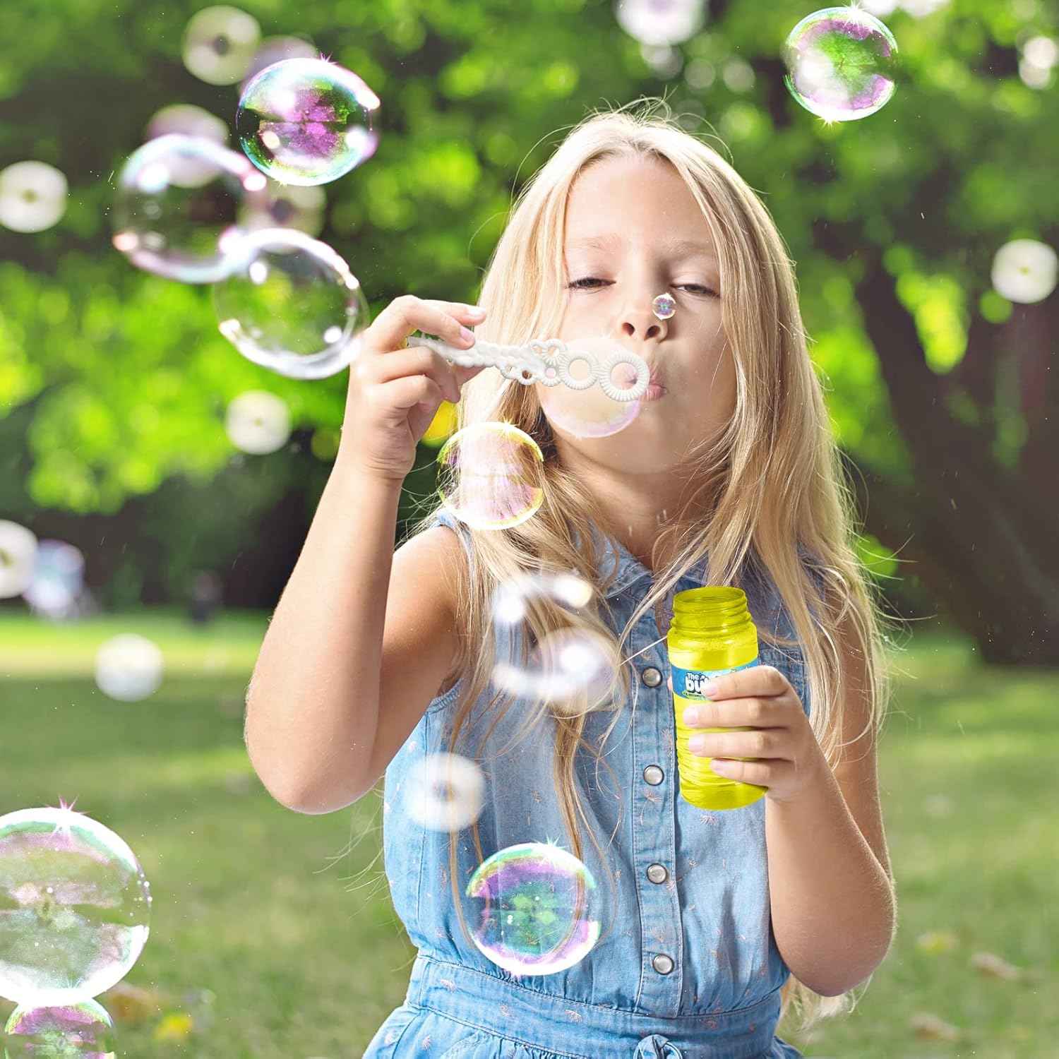 48 Pcs Bubble Bottles with Wand,Bubbles Party Favors for Kids,Summer Toys, Blow Bubbles Solution Novelty Toy, Party Favors, Birthday Party Supplies, Outdoor & Indoor Activity,4oz,6 Colors