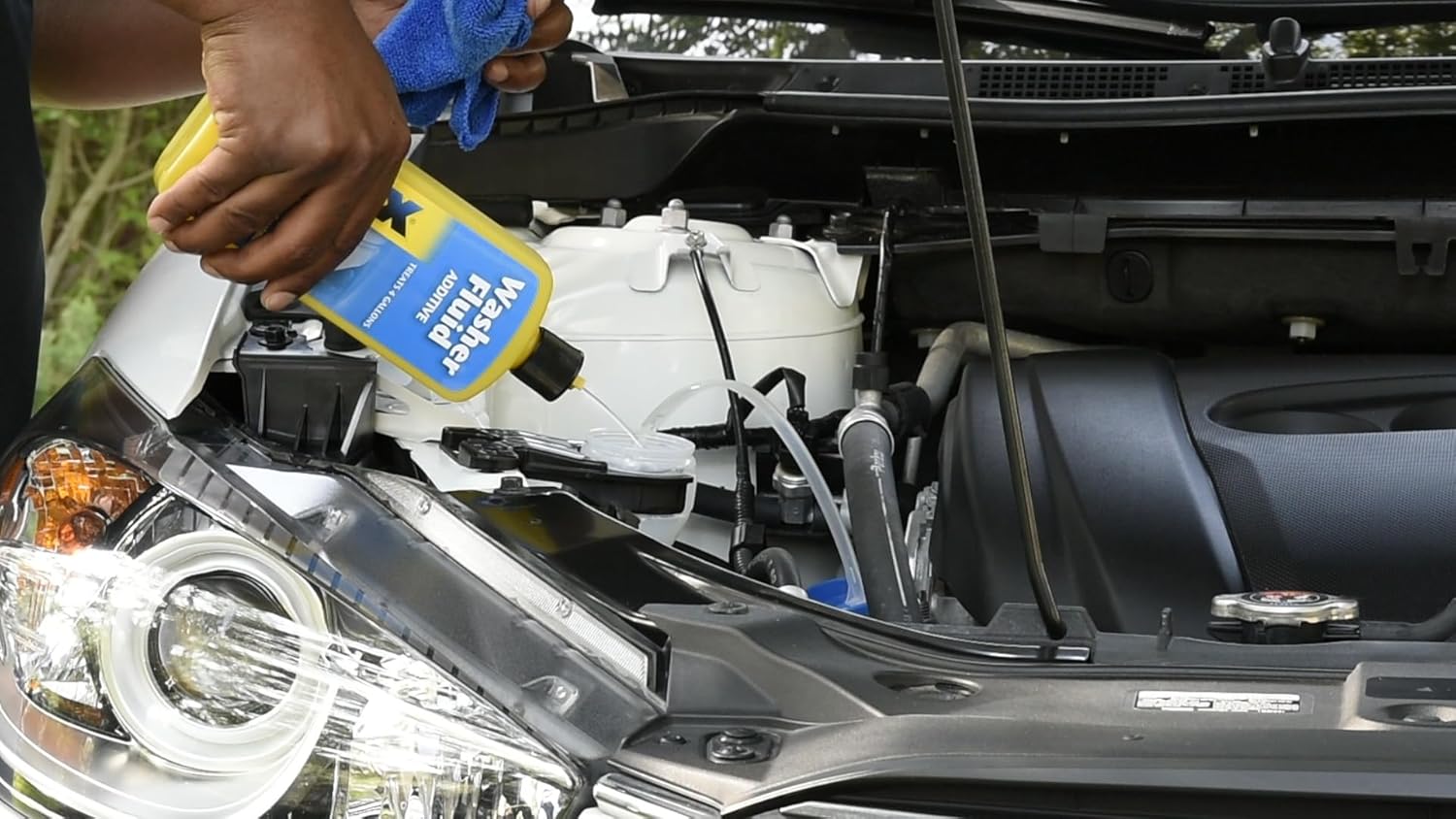 Rain-X RX11806D washer fluid additive for improved visibility and cleaning, 16.9 fl. oz, 500 ml