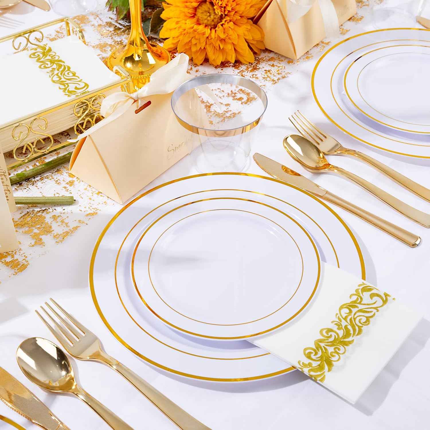 WELLIFE 700 Pieces Gold Plastic Dinnerware Set for 100 Guests - Includes Plates, Cups, Napkins, and Disposable Cutlery - Elegant White & Gold Design, Perfect for Parties and Events
