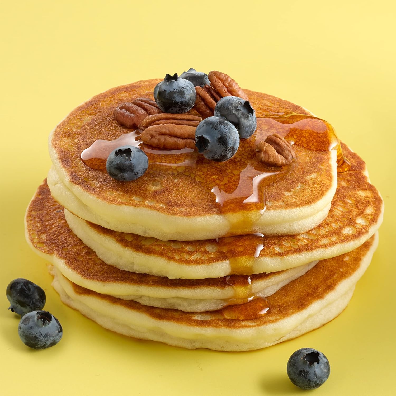 Betty Crocker Bisquick 10.6 oz Buttermilk Pancake Mix Shake 'n Pour