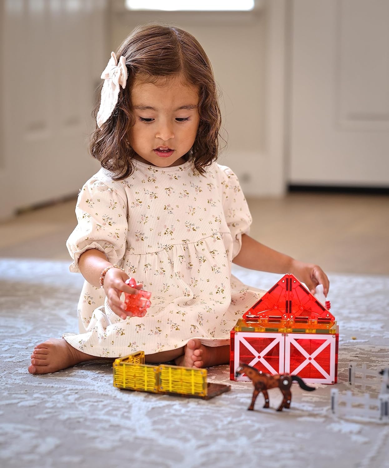MAGNA-TILES Farm Animals 25-Piece Magnetic Construction Set, The ORIGINAL Magnetic Building Brand